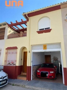 House for sale in El Carpio