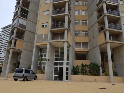 OPORTUNIDAD: Apartamento 2 dormitorios en Edif. SOL PONIENTE II en la Planta 26 con Garaje Incluido por sólo 169.500€ Venta Playa de Poniente