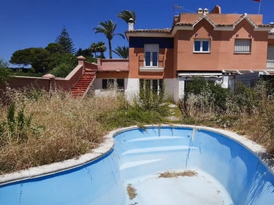 Pareado en venta en Estepona, Málaga