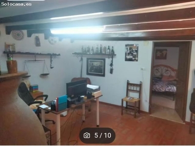 SE VENDE CASA EN CAMINO A LA PLANA DE 6 HABITACIONES Y 2 BAÑOS POR 280.000 EUROS!!!