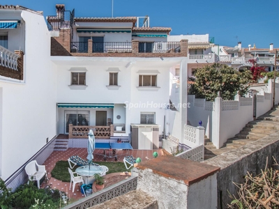 Casa adosada en venta en Caleta de Vélez