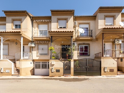 Terraced house for sale in Maracena