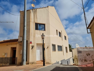 Casa adosada en venta en San Miguel de Salinas