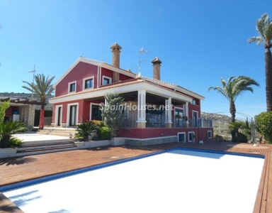 Villa en venta en Algorfa