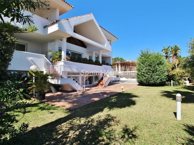 Villa independiente en venta en Benahavís