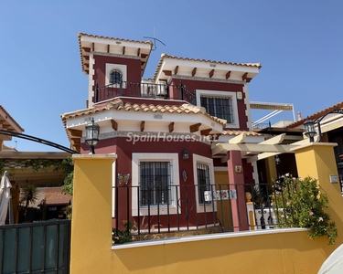 Villa en venta en Bigastro