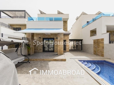 Villa for sale in Bigastro