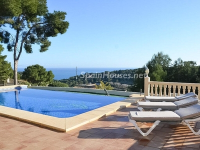 Villa en venta en Cala Advocat - Baladrar, Benissa