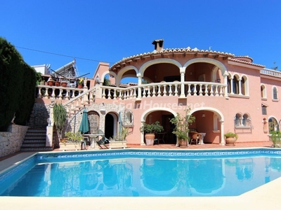 Villa en venta en Cala Advocat - Baladrar, Benissa