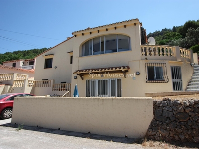 Villa for sale in Orba