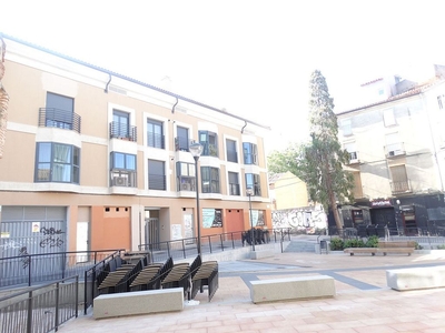 Alquiler de piso en Casco Histórico de 1 habitación con terraza y muebles