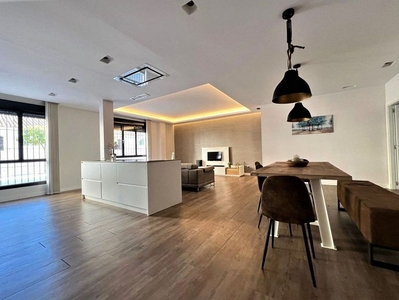 Alquiler de piso en Centro - Jerez de la Frontera de 2 habitaciones con garaje y muebles