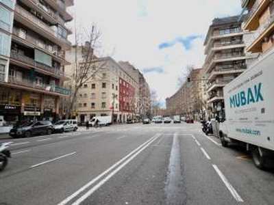 Piso de tres habitaciones muy buen estado, Les Corts, Barcelona