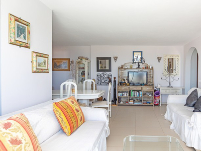 Piso en venta en calle Claveles, Marbella, Málaga