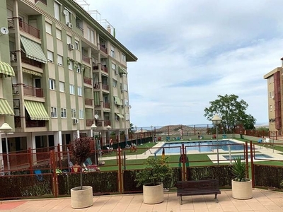Piso en venta en Peñamefecit - Avda Barcelona de 4 habitaciones con terraza y piscina