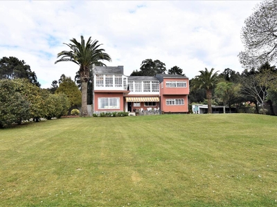 Venta Chalet en Barrio Herbosa Pontedeume. 348 m²