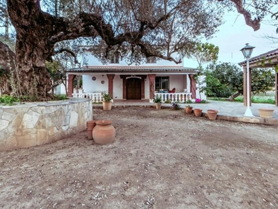 Casa con terreno en Santa Bárbara