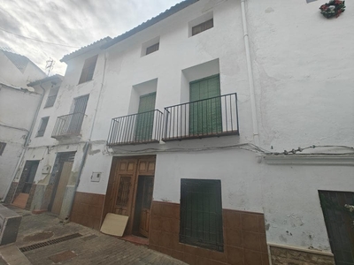 Casa en venta en Buñol, Valencia