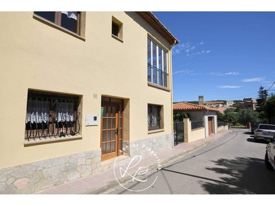 Casa en venta en Darnius, Girona