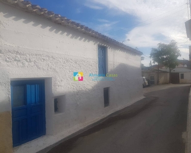 Casa en venta en Los Cerricos, Oria, Almería