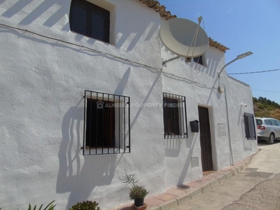 Casa en venta en Somontín, Almería