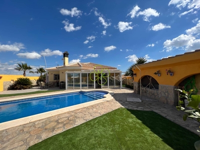 Chalet en venta en Arboleas, Almería