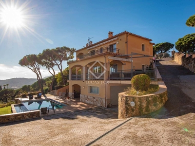 Chalet en venta en Castell d'Aro, Castell-Platja d'Aro, Girona