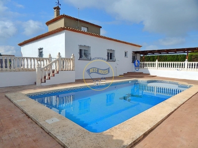 Chalet en venta en Llutxent, Valencia