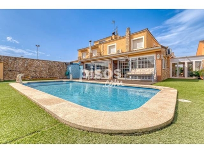 Casa en venta en Calle Moreres