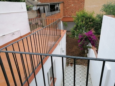 Alquiler casa adosada con 4 habitaciones con calefacción en Sabadell