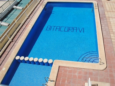 Alquiler vacaciones de piso con piscina y terraza en Playa de Gandía (Gandia)