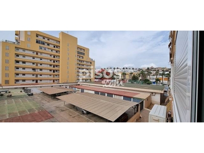 Apartamento en venta en , Zona de Playa, Puerto Deportivo, Puerto Marítimo, en El Centro, Cerca del Mar, Área Metropolitana,