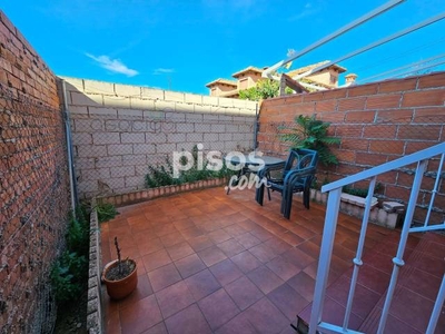 Casa adosada en venta en Alovera