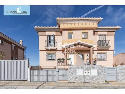 Casa pareada en venta en Urb. Aben Humeya