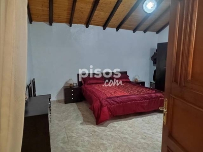 Casa rústica en venta en Chío