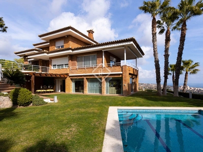 Casa / villa de 558m² en venta en Alella, Barcelona