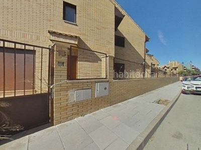Chalet en camino de cubas a parla chalet con 4 habitaciones con parking en Torrejón de la Calzada