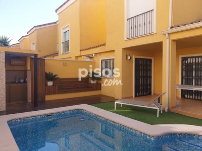 Chalet pareado en venta en Avenida Estribor