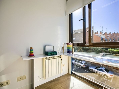 Piso en isla de cabo verde 1 piso con 4 habitaciones con ascensor, parking, piscina, calefacción y aire acondicionado en Madrid