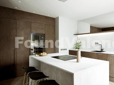 Apartamento en venta en Almagro, Madrid ciudad, Madrid