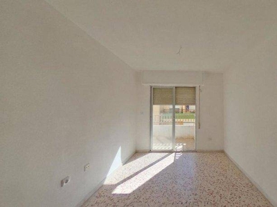 Venta Piso en Calle Berenguel. Almería. Tercera planta