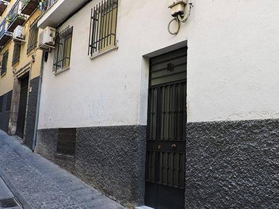 Venta Piso Jaén. Piso de dos habitaciones en Calle Abades. Tercera planta