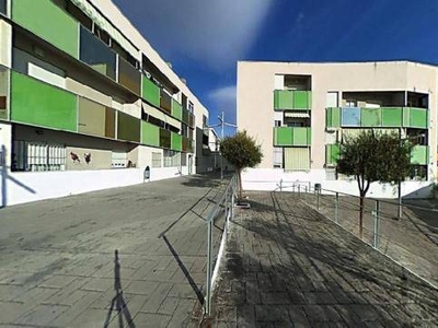 Venta Piso Motril. Piso de tres habitaciones en Calle Escribano Valderas Ed.almar I. Primera planta con terraza