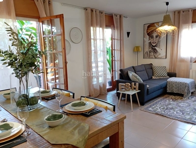 Alquiler chalet cómoda casa cercana al centro en Can Roca Castelldefels