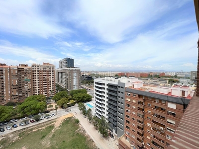 Alquiler piso alquiler piso en plaza jose maría orense 4, en Valencia