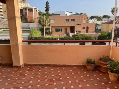 Alquiler Piso Málaga. Piso de dos habitaciones Buen estado primera planta con terraza