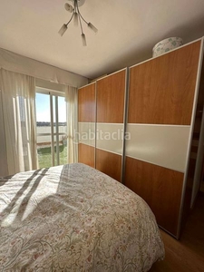 Ático con 4 habitaciones amueblado con ascensor, parking, calefacción, aire acondicionado y vistas al mar en Vélez - Málaga