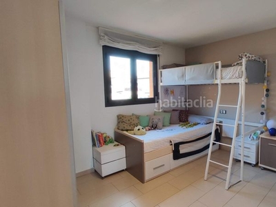 Dúplex con 2 habitaciones con parking, calefacción y aire acondicionado en Torelló