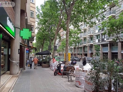 Local comercial Calle Sant Eusebi Barcelona Ref. 93384663 - Indomio.es