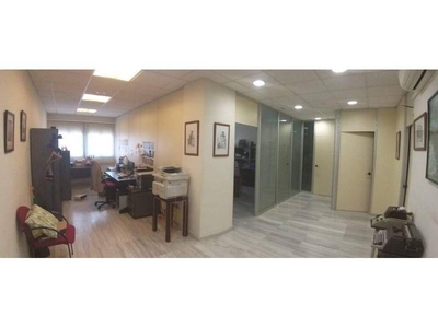 Oficina - Despacho con ascensor Badajoz Ref. 93386043 - Indomio.es